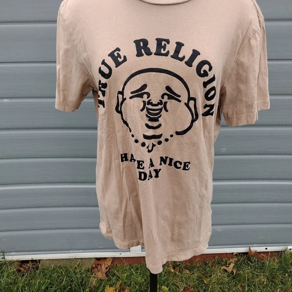 True Religion Shirt Men L Adult Khaki Casual Tee Spell out Cotton Buddha Logo.